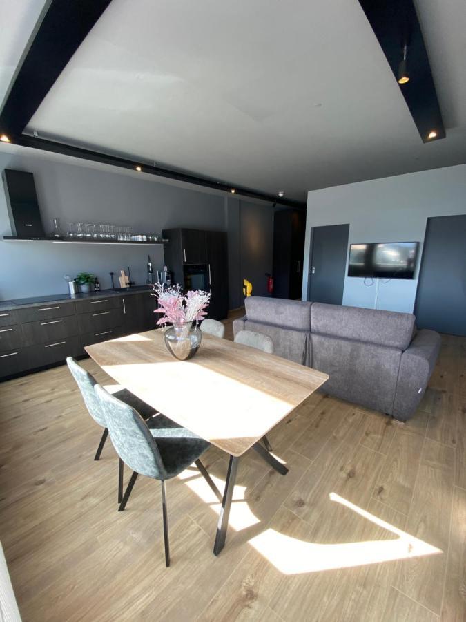 Ak Rentals, With Hot Tubs Akureyri Bagian luar foto