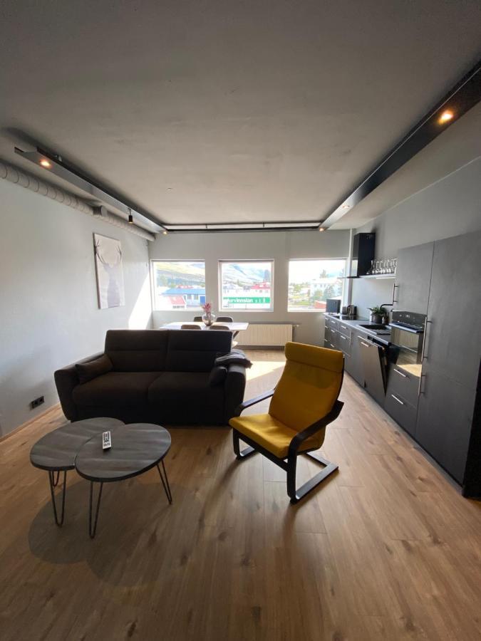 Ak Rentals, With Hot Tubs Akureyri Bagian luar foto