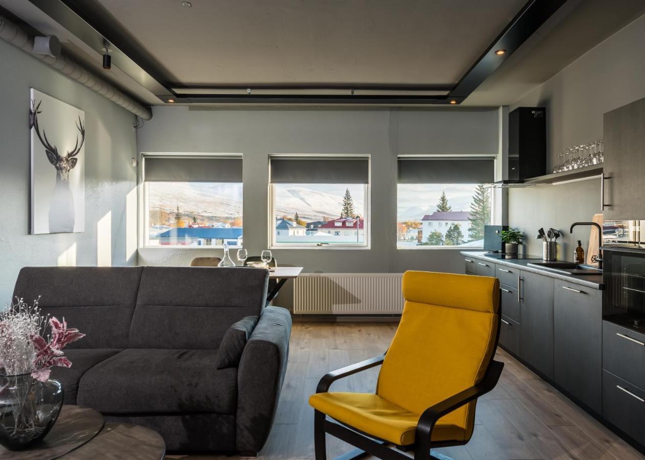 Ak Rentals, With Hot Tubs Akureyri Bagian luar foto