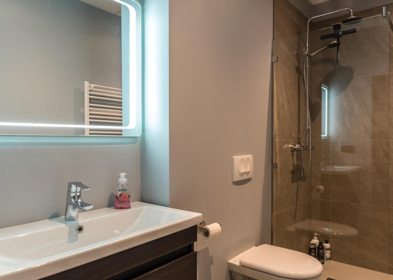 Ak Rentals, With Hot Tubs Akureyri Bagian luar foto